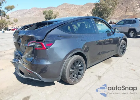 2024 Tesla Model Y Long Range Dual Motor All-Wheel Drive from USA, damaged, VIN 7SAYGDEE6RF086930